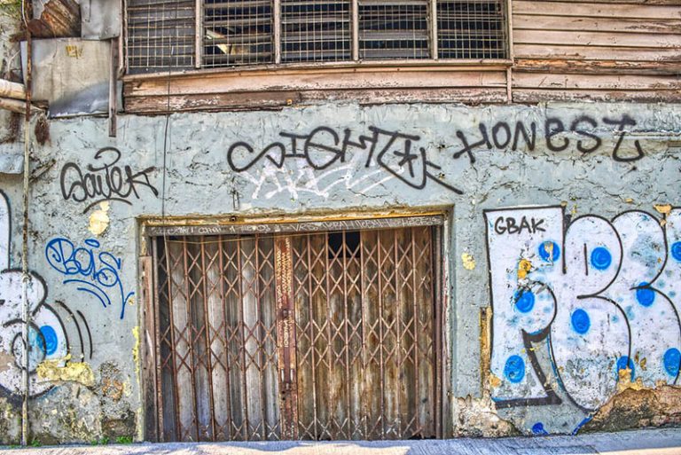Gentrification: Τι είναι, πώς λειτουργεί και πώς αλλάζει τις πόλεις – Η περίπτωση της Αθήνας