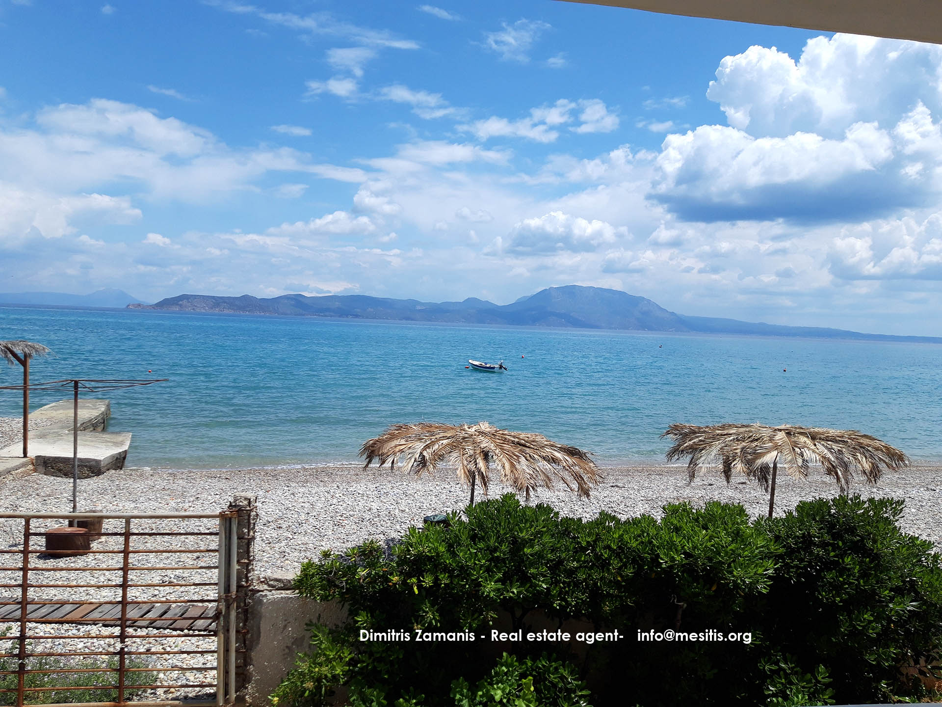 Seafront properties for sale in Greece. Beachfront holiday house for sale in Greece. Houses for sale near the beach. Properties for sale Corinth.